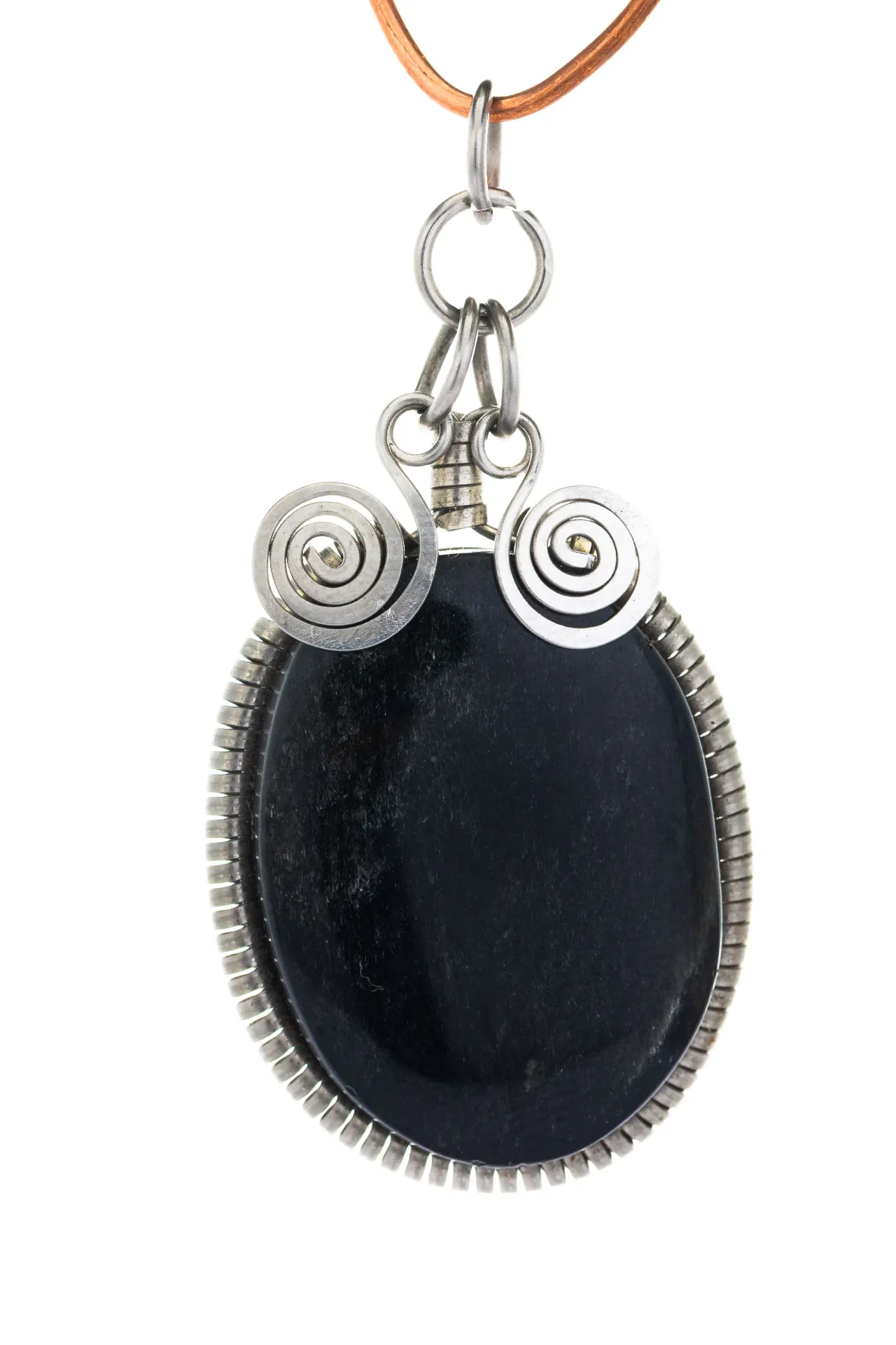 [DI-AC-OB-081] Luz Silenciosa — Dije de obsidiana plateada y acero inoxidable